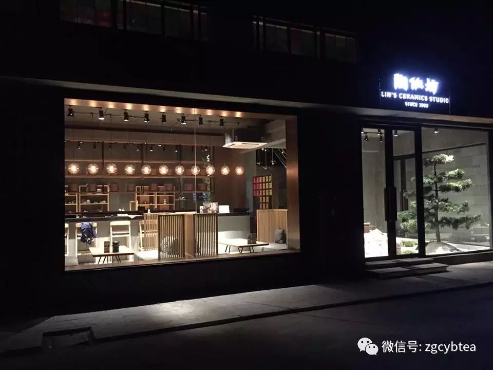 头号陶贩：从摆地摊卖烟灰缸到台湾80%的茶人茶馆都用他做的茶器