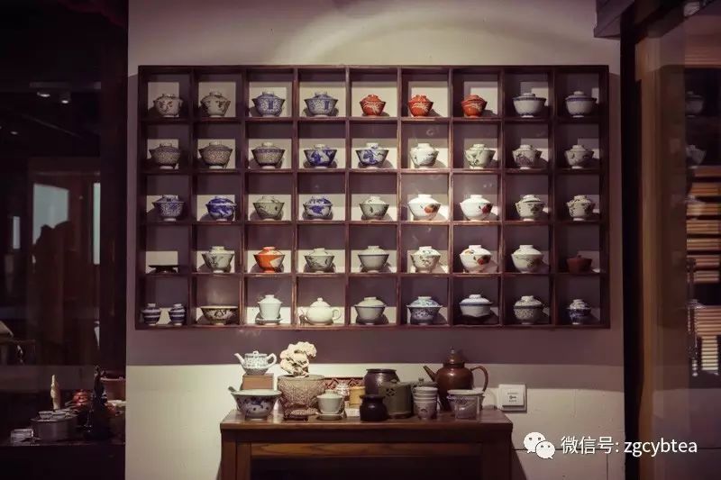 在一个有六千件古茶器、五千块宋窑砖、数百件老家具的地方喝茶是什么感受？