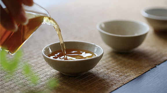 一个将近十年喝茶史的评茶员之经验分享：喝茶到底喝什么？