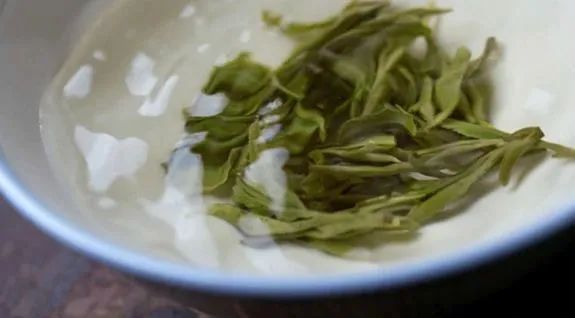 如何喝到一杯正宗的西湖龙井？记住五个绝招，缺一不可！