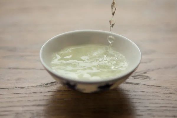 选择困难症患者的疑惑：茶叶杀青为什么有这么多种方式？