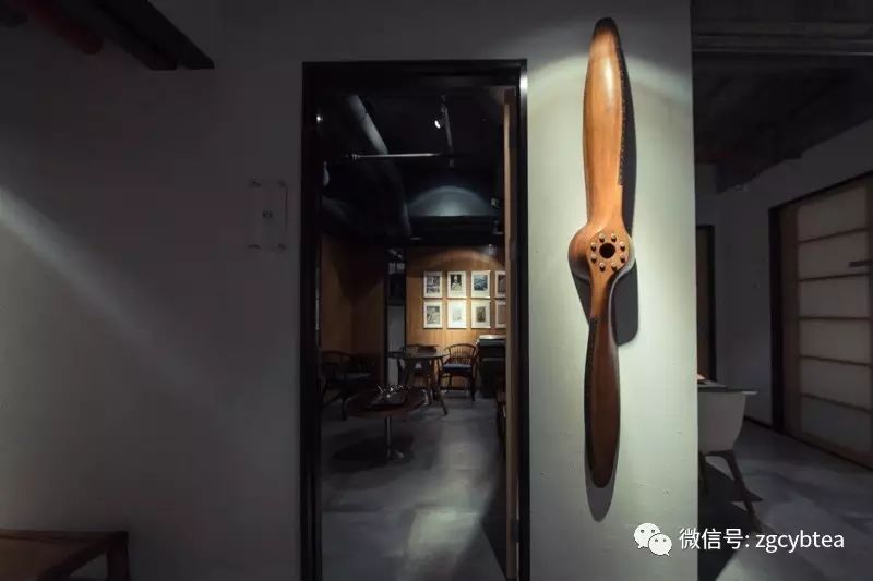 在一个有六千件古茶器、五千块宋窑砖、数百件老家具的地方喝茶是什么感受？