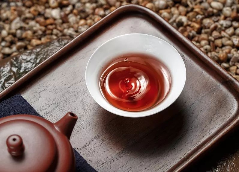 建议收藏，普洱熟茶的来历和发展，超详细！