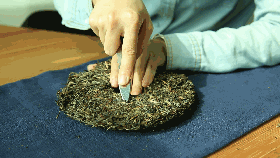 疯狂实验：饼、砖、沱,不同的紧压茶该用哪种工具撬茶最省力？