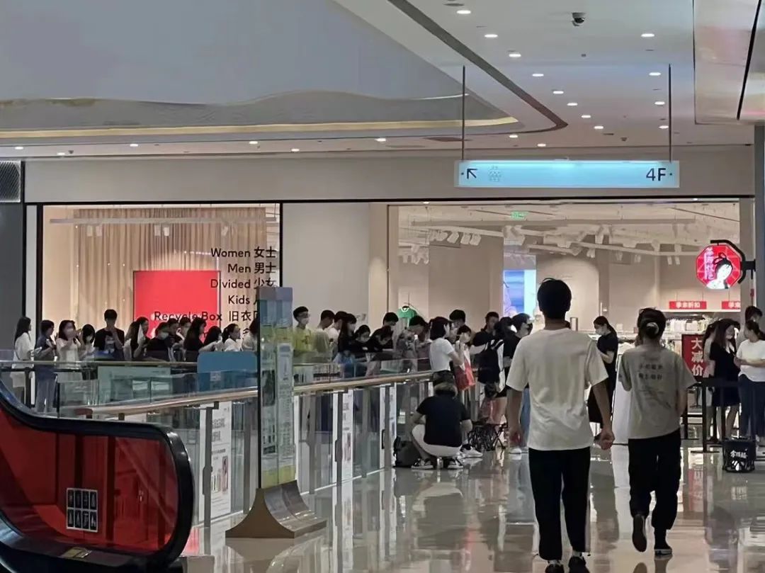 70岁高龄的肯德基也来卖茶！茶行业也玩起了"劣币驱逐良币"？