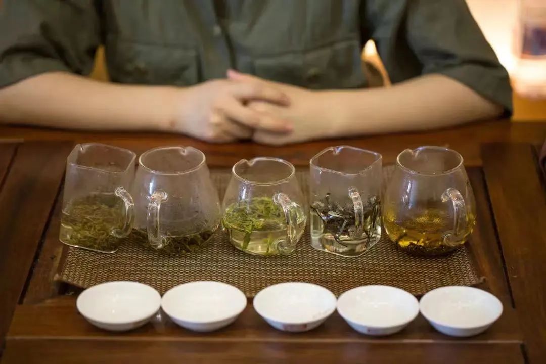 真正“东方甄选”的茶，是茶叶直播带货的流量密码吗？