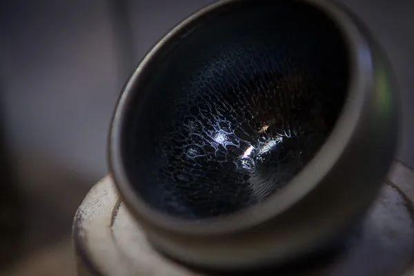 喝钱是种什么体验我们不知道，我们只知道喝茶穷一生！