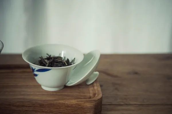 茶圈黑话揭秘:旧社会茶馆曾当作公堂审案,进出茶馆也危机重重