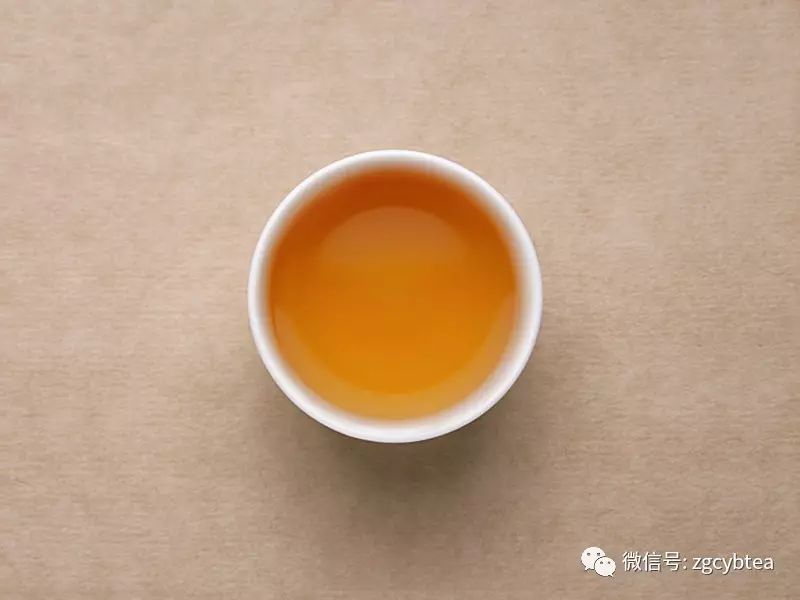 畅销境外半世纪的六堡茶，国内茶圈却有80%的人没喝过它的正味！