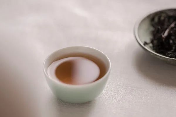 喝钱是种什么体验我们不知道，我们只知道喝茶穷一生！