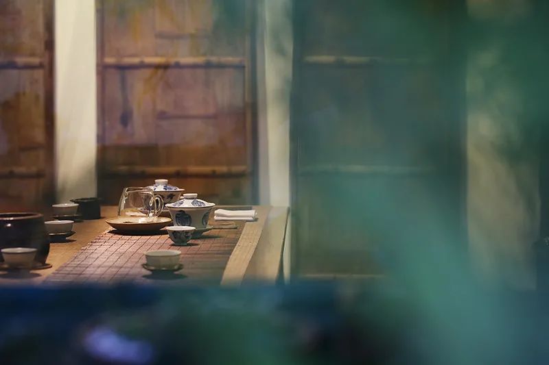 看高级黑如何点评12星座茶人？​内容简直尖酸刻薄到令人发指