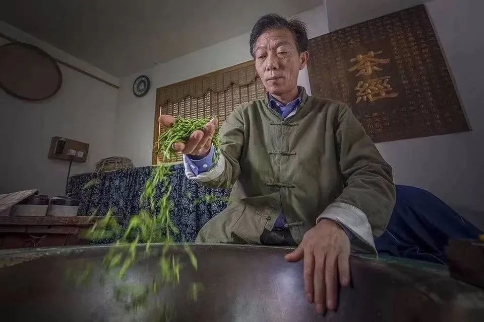 这些与西湖龙井“宿命缠绵”的制茶大师们