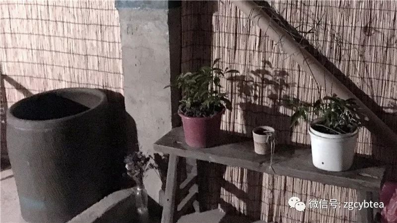 用了282.3元，六步把破旧老房子改造成雅致茶室