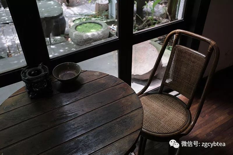 紫藤庐访周渝:与传说拥有最多老茶的人畅聊整晚，却不谈老茶