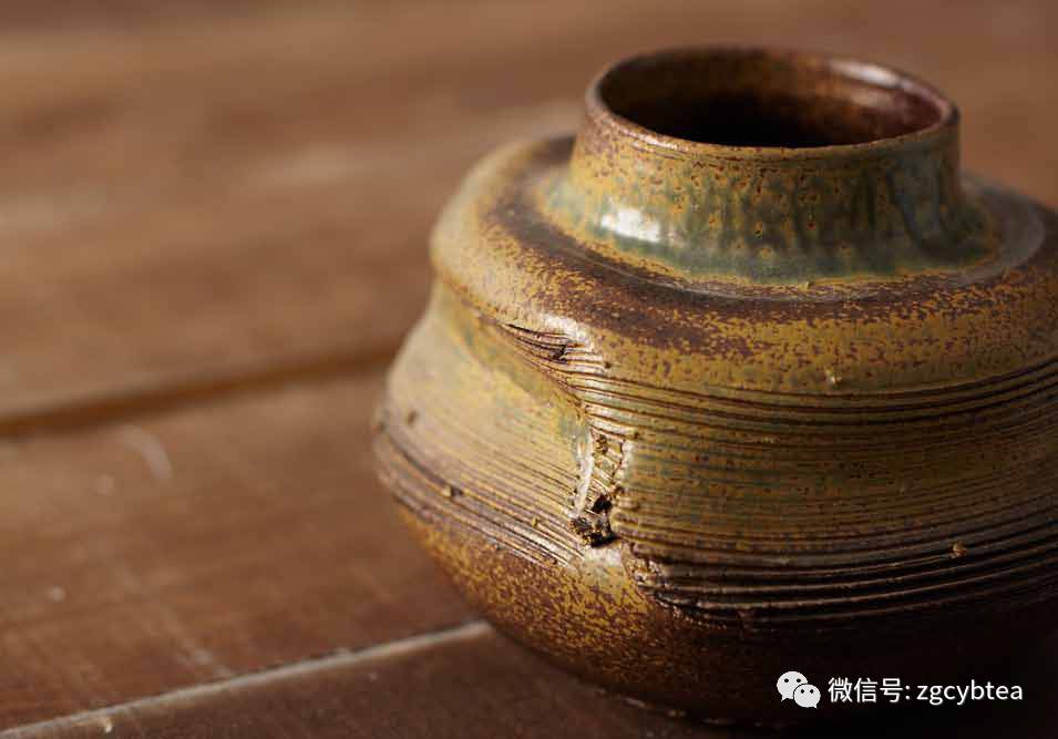 头号陶贩：从摆地摊卖烟灰缸到台湾80%的茶人茶馆都用他做的茶器