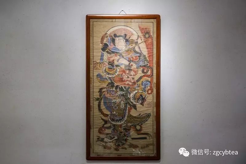 在一个有六千件古茶器、五千块宋窑砖、数百件老家具的地方喝茶是什么感受？