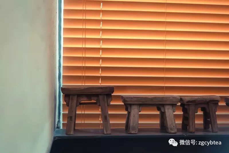 在一个有六千件古茶器、五千块宋窑砖、数百件老家具的地方喝茶是什么感受？