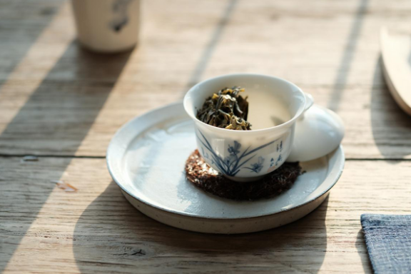 提前学会新春茶桌礼仪，让佳节欢聚更加融洽美好