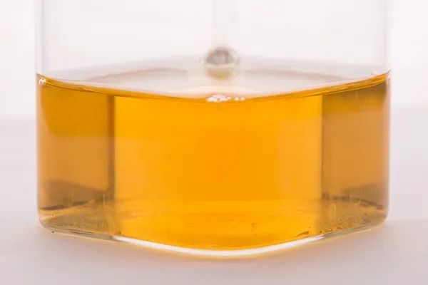 上流社会喝茶用水指南：你确定依云真的是高端水？