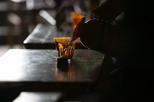 在拉萨泡茶馆是种什么体验？