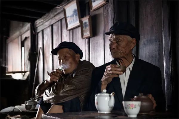 鸦片战争前，这条街上开了家茶馆，到现在都还没关门！
