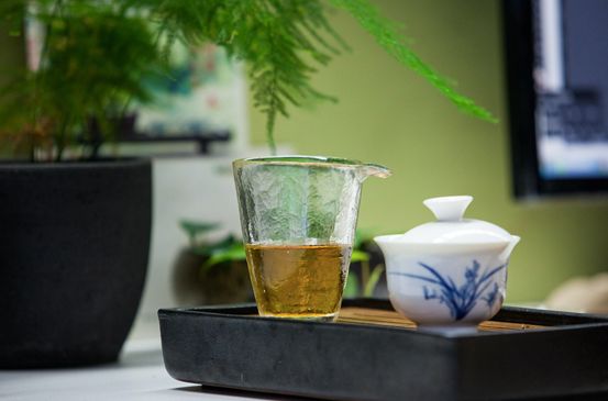 为啥你一直觉得喝茶养生是伪科学?可能没选对适合你体质的茶,中医名家为你解读!