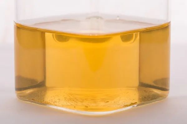 上流社会喝茶用水指南：你确定依云真的是高端水？