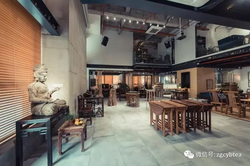 在一个有六千件古茶器、五千块宋窑砖、数百件老家具的地方喝茶是什么感受？